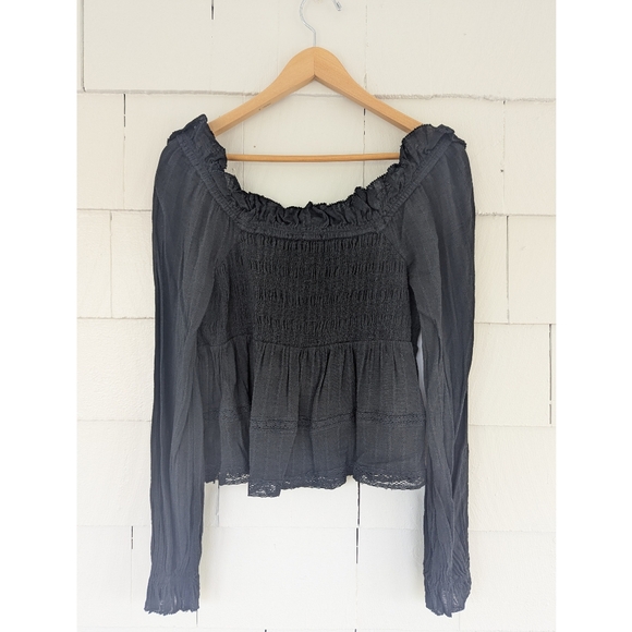 American Eagle Black Ruffle Long Sleeve Blouse Medium - Picture 4 of 5
